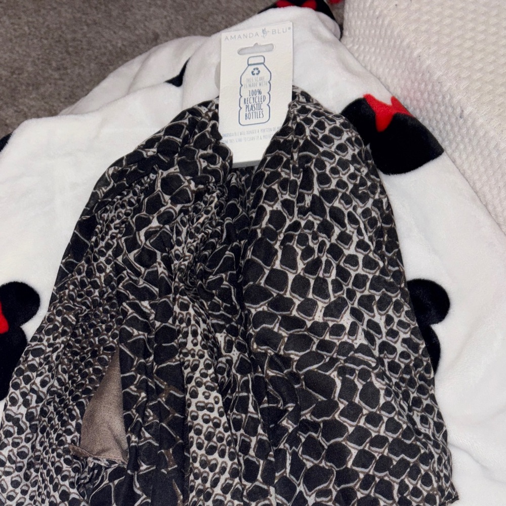 Amanda Blu animal print infinity Scarf